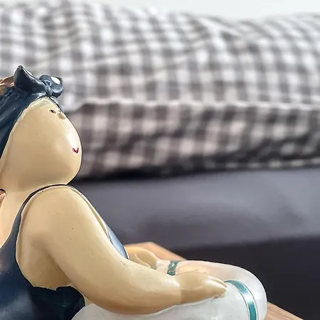 Gut Gross Fedderwarden, Emma *